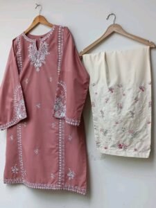 মেরুন কটন এমব্রয়ডারি কুর্তি